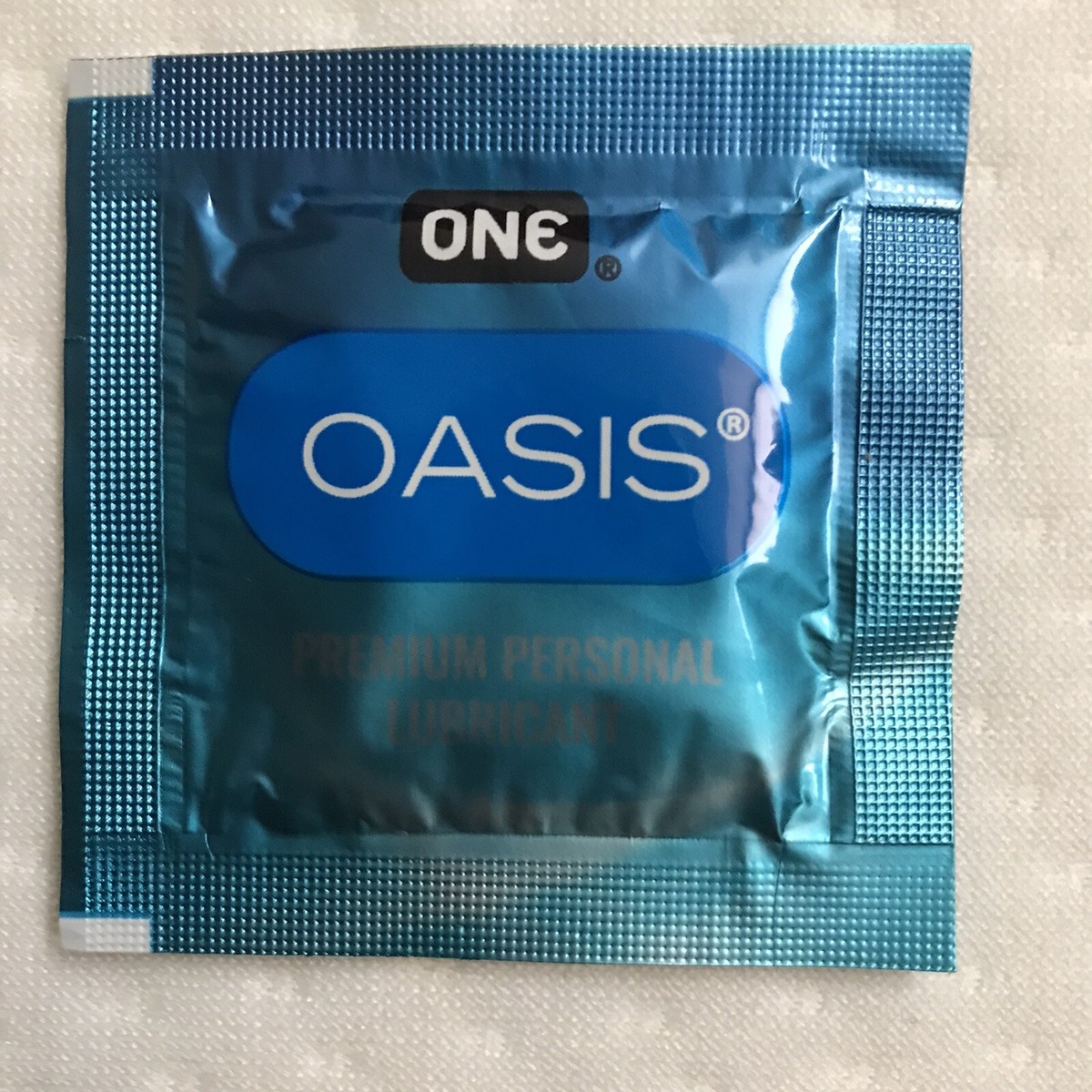 35 TRAVEL SACHETS ONE® OASIS PREMIUM PERSONAL LUBRICANT WATER BASED  EXP-02/2026