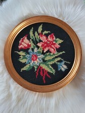 BRODERIE ANCIENNE POINTS de CROIX CANEVAS DÉCORS FLEURS CADRE ROND 24 CM 