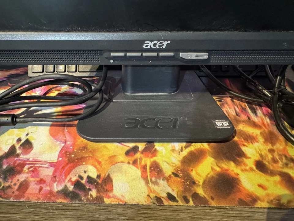 Acer AL1717F 17” LCD Monitor Used In Great Working Order - Image 2 of 4