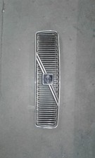 Calandre Volvo 460