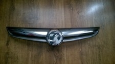 Genuine Vauxhall Corsa D Facelift 2012 Year Front Chrome Grill Grille 13286004