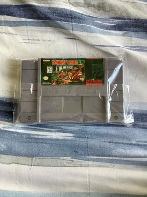 Donkey Kong Country AUTHENTIC Super Nintendo SNES 1994 Original Cartridge USA