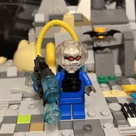 LEGO Batman 2006 Mr. Freeze Minifigure from 7783 Batcave - /As Is
