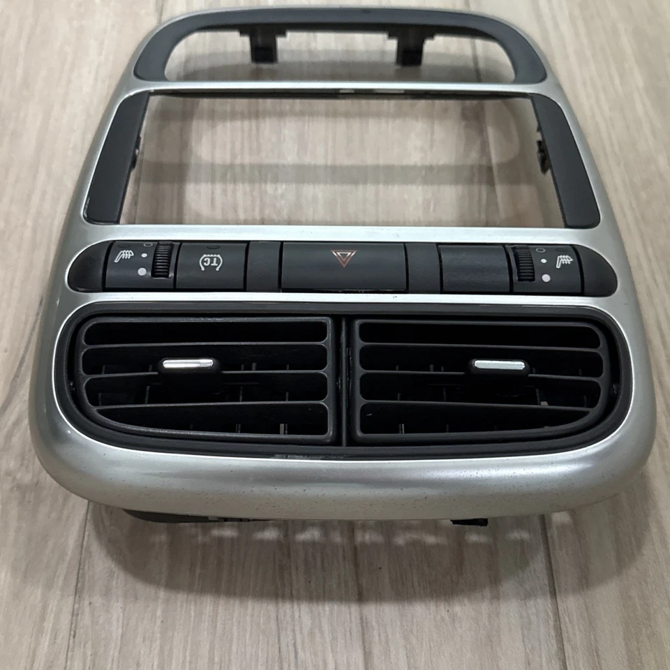 2001-2002 Saturn L200 moldura de ventilação de rádio prata acabamento de painel central fabricante de equipamento original - Imagem 4 de 4