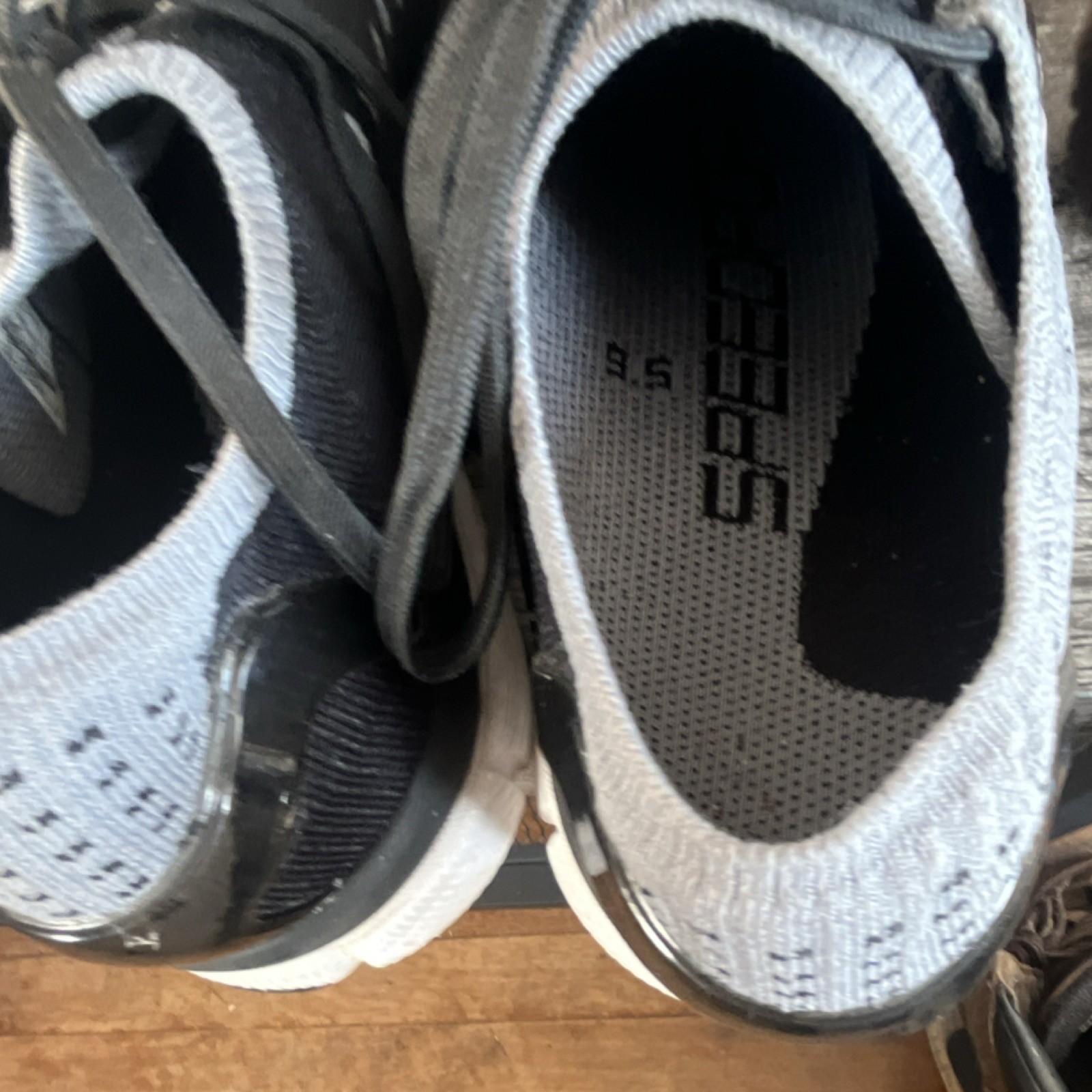 Under Armour Charged Gray Black White Men's Mesh Low Top Athletic Sneakers thumbnail 2