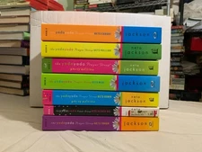 Lot 7 Yada Yada Prayer Group Series 1-7 Neta Jackson VGC!