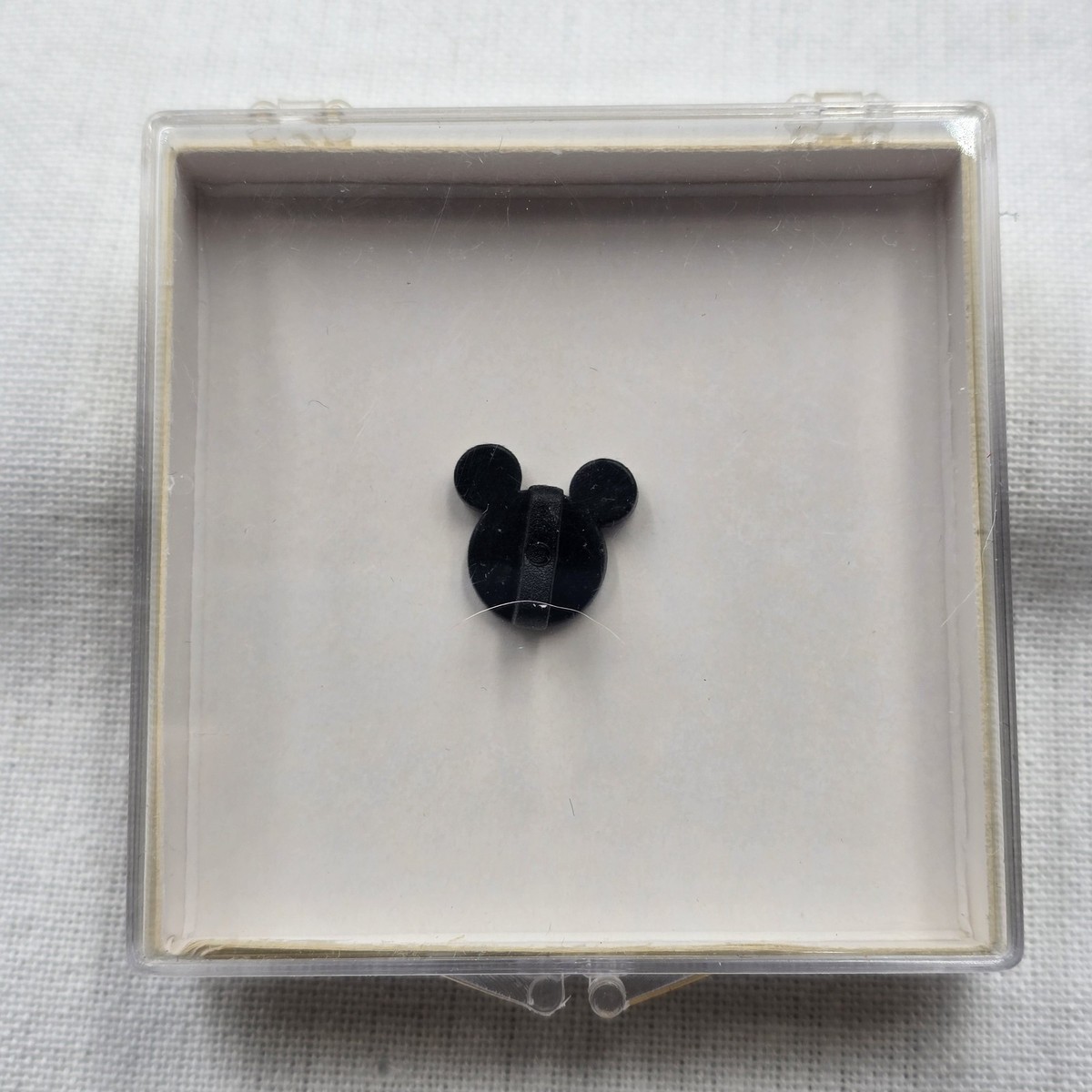 Disney Visa Cardmember Collector Pin Day 1 2003 Commemorative New