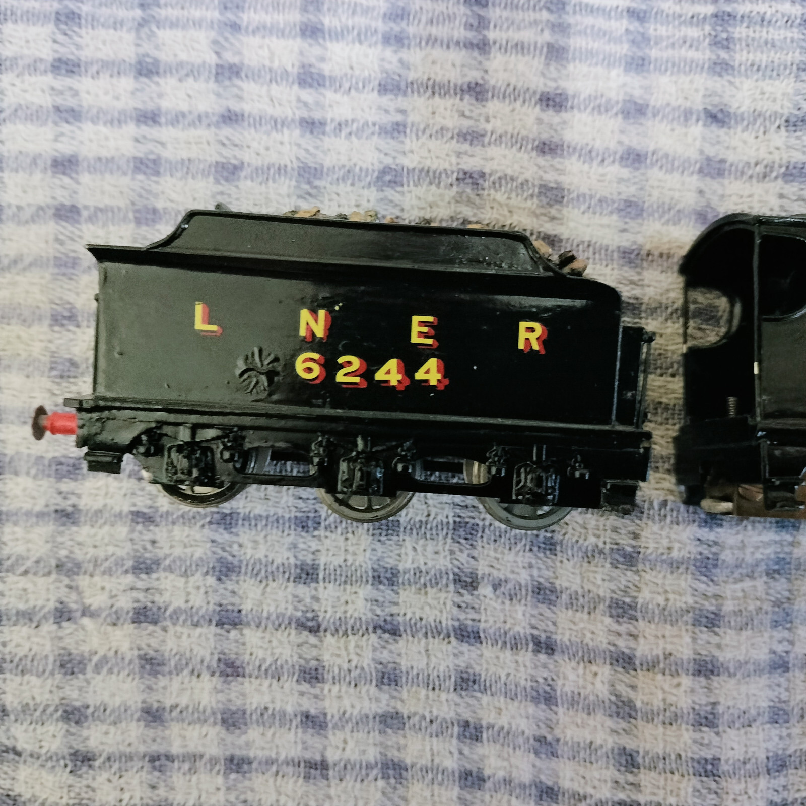 Unbranded OO Gauge Metal Kit 2100 LNER Loco, Has Problems, See Below