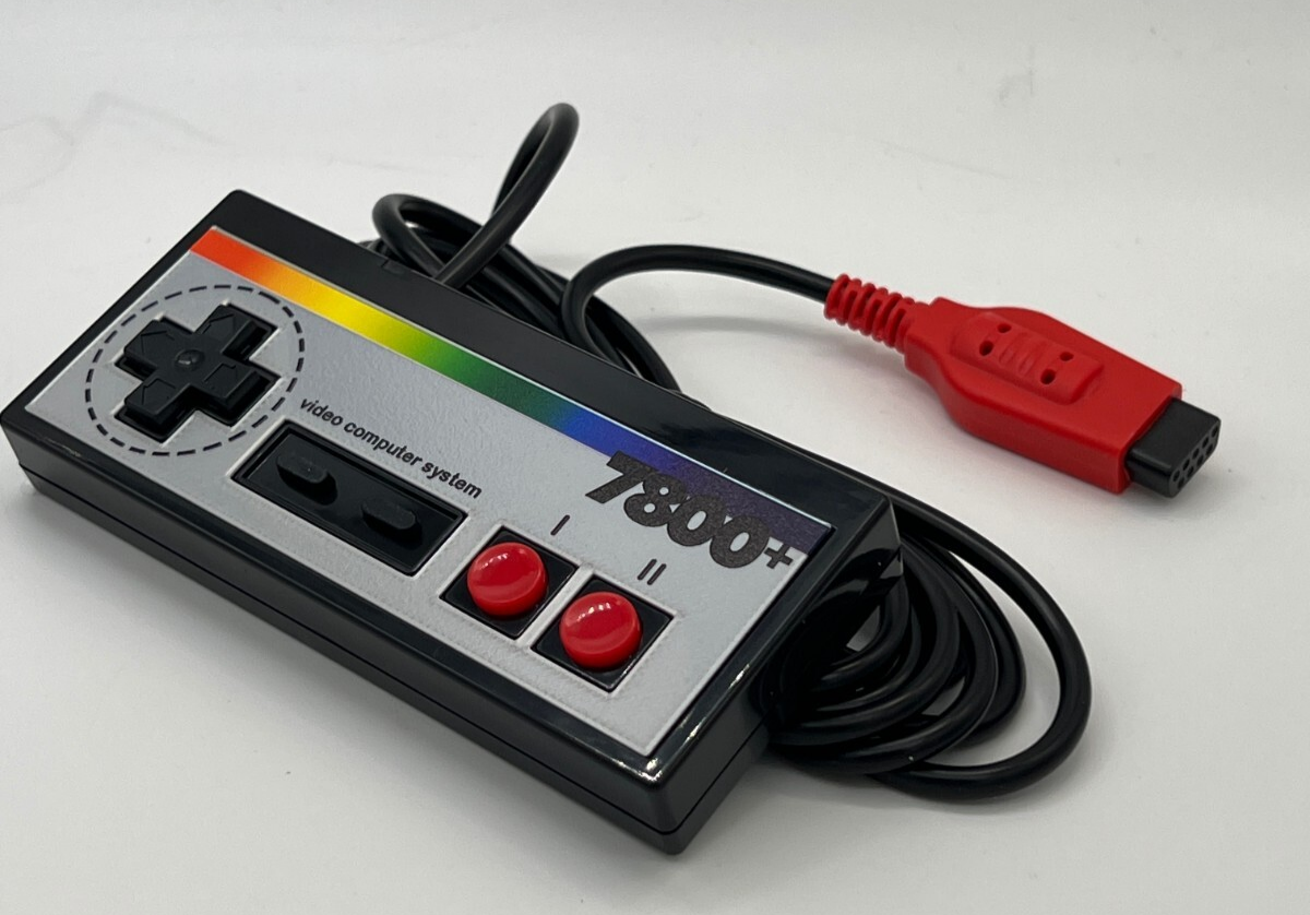Console Atari 7800 PAL – Avec 8 Jeux, Manette, Câbles, Testée