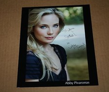 Abby Pivaronas SIGNED 8 X 10 Color Photo Abby Walker JONAS