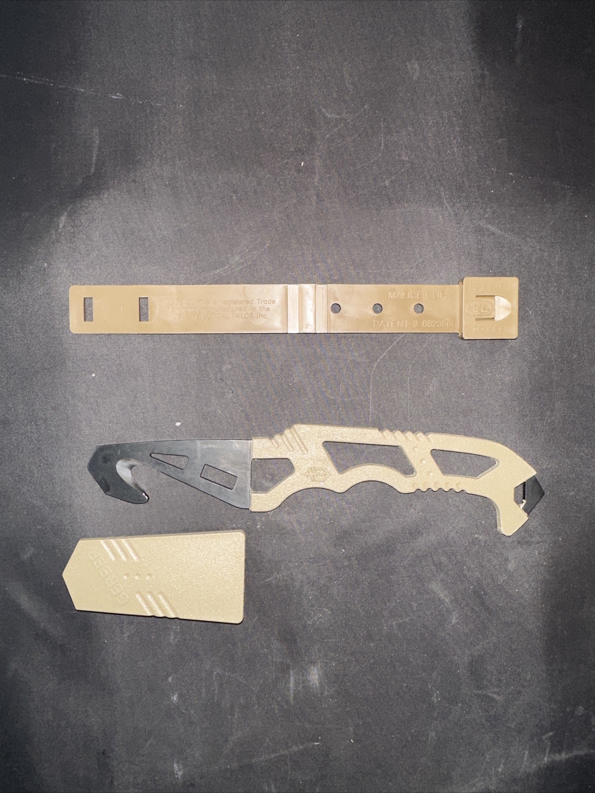 Gerber Crisis Hook Knife Seat Belt Strap Cutter Glass Breaker 30