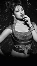 BEAUTIFUL PRIYANKA CHOPRA 8X10 Photo