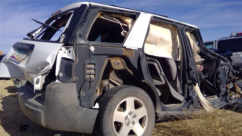 Used Rear Left Door Vent Glass Rear fits: 2005 Saturn Vue Rear Left Grade A - Image 4 of 4