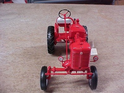 Franklin Mint Precision Models 1946 Farmall A Farm Tractor 1:12