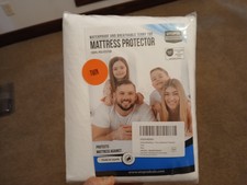 Utopia Bedding Zippered Mattress Encasement W...