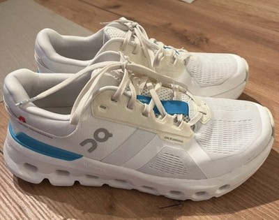 ON Laufschuhe Sneaker weiß blau Gr. 41 Cloudrunner 2