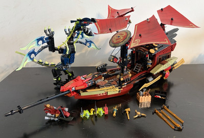 LEGO NINJAGO: Final Flight of Destiny's Bounty (70738) No Minifigures
