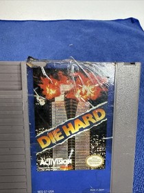 Die Hard Nintendo NES - Tested - Authentic - FAST FREE SHIPPING!