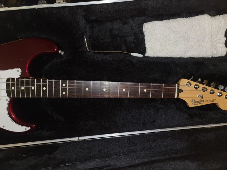 Fender Player Stratocaster - Image 3 of 4