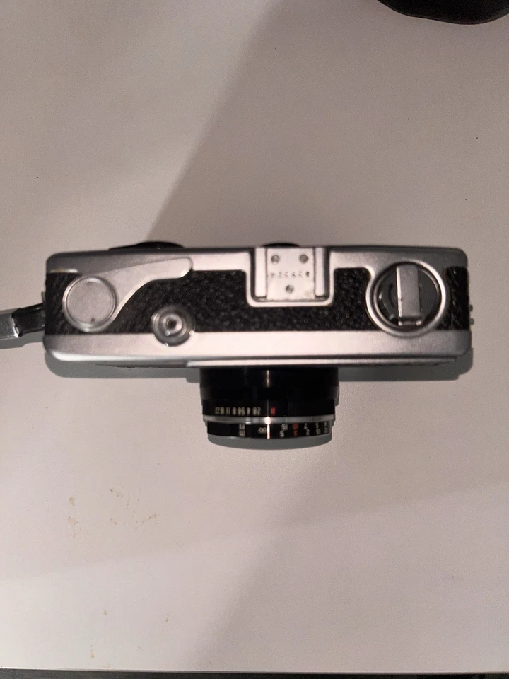 Cámara manual compacta vintage FUJICA S 35 mm apuntar y disparar hecha en Japón Foto 3 de 4