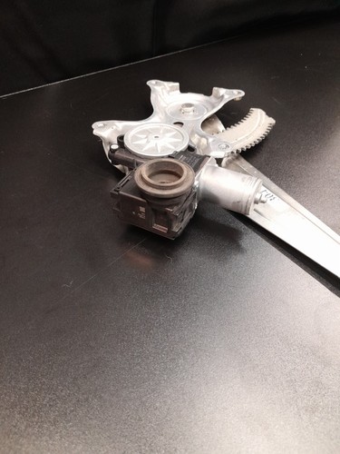 2016 - 2022 Toyota Prius Rear Right Side Door Window Regulator w/ Motor Tested - Picture 4 of 8