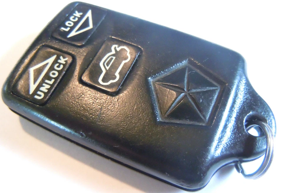 OEM keyless remote Dodge Vision 1994-1995 car key fob control GQ43VT5T 04469341 - Image 4 of 4