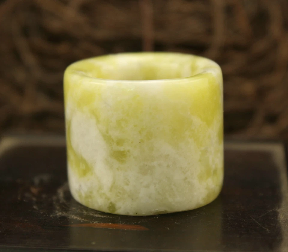 Anillo de jade amarillo chino de 2,3 cm anillo para pulgar anillo de jade natural 26 Foto 3 de 4