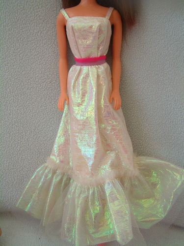 Vintage 90s fab iridescent dresses including Crystal Barbie dress - Picture 14 of 19