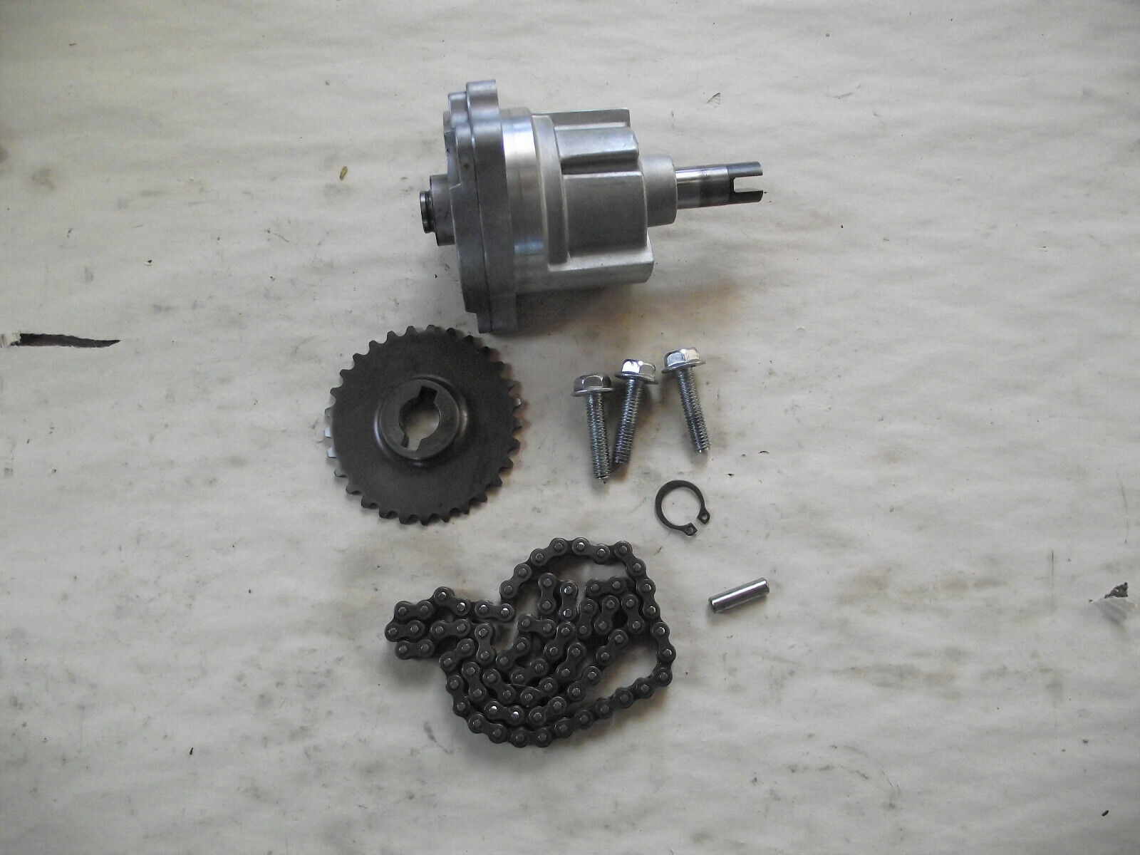 1993 SUZUKI INTRUDER 800 VS800 Oil Pump Assembly with Gear and C