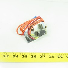 Honeywell V7-1B17D8-207 Roller Lever Micro Switch 11A 277VAC W/ Mounting Plate