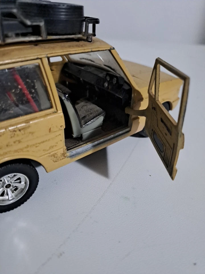 Modellino Range Rover Burago 1/24 - Immagine 4 di 4