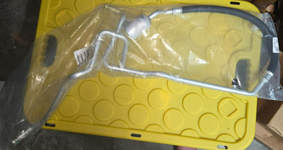 A/C Refrigerant Suction Line Hose Assembly for Toyota Sienna 2007-2010 3.5L V6 w