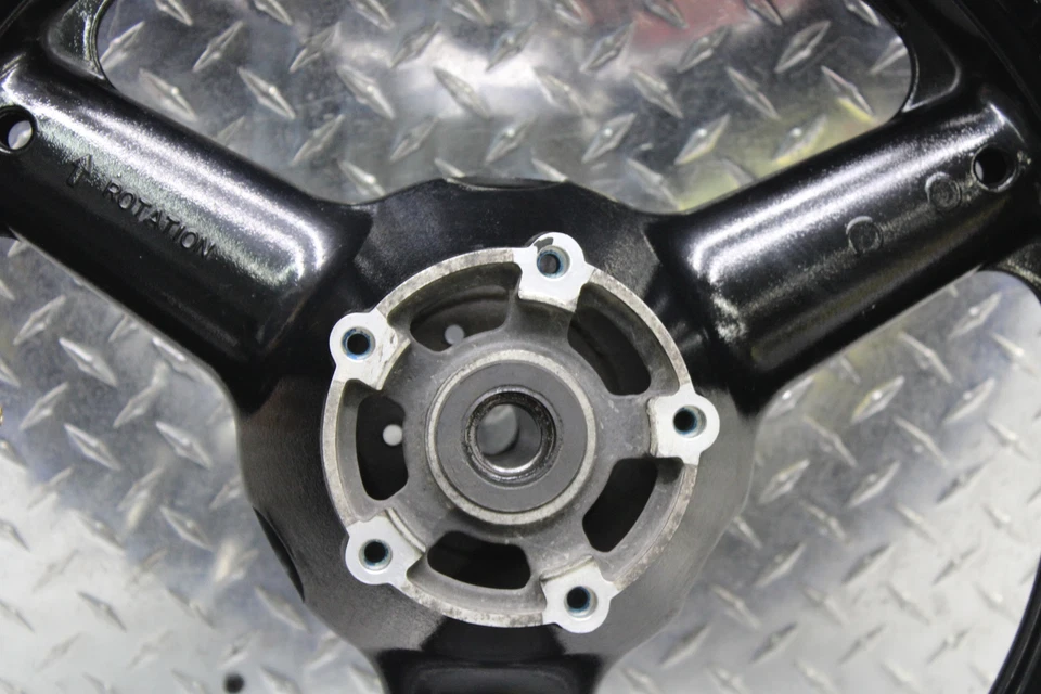 2007 铃木 SV650S 后轮 64111-08F11-019 17X4.50 — 第 4/4 张图片