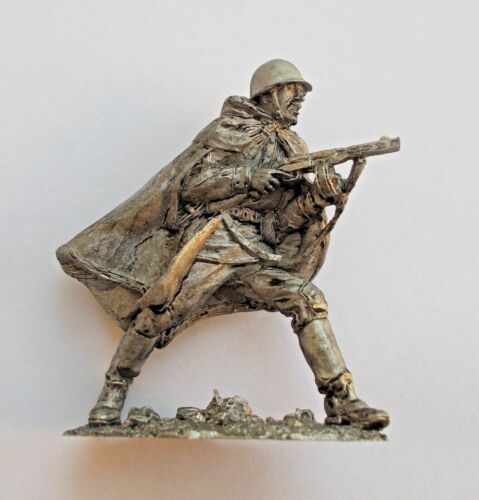 1/30 Soviet USSR WWII Private in Attack Russian Tin Metal Soldier 54 mm handmade - Photo 1 sur 4