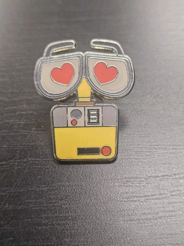 Disney Parks 2018 Emoji Blitz Wall-e Heart Eyes Valentines Day Pin WDW - Picture 2 of 3