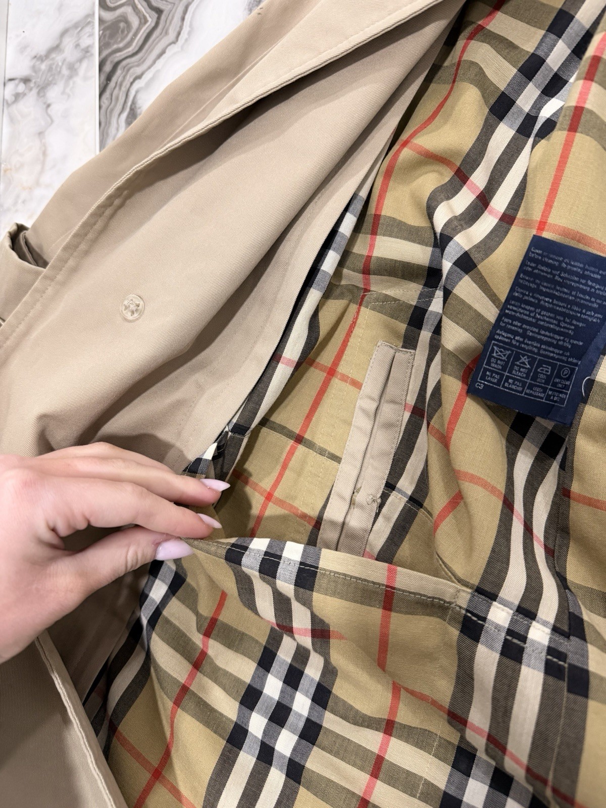 Vintage Burberrys Beige Trench Coat,Removable Nova Check Wool Liner,Classic Fit image 7
