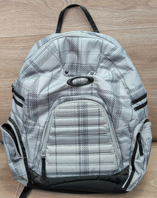 Vintage OAKLEY Peak Load Pack Backpack Black/Grey Bag 012