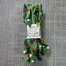 Trader Joe’s Handcrafted Felted Wool Garland 9 Ft Holly Mistletoe Christmas New