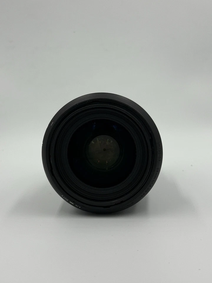 Lente Sigma 35mm f/1.4 DG DN para câmeras sem espelho Sony montagem tipo E quadro completo - Imagem 4 de 4