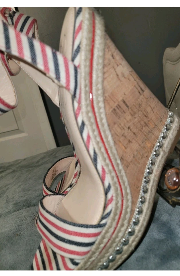 Sandalias de cuña Jessica Simpson rojas, blancas/azules a rayas talla 10 Foto 4 de 4