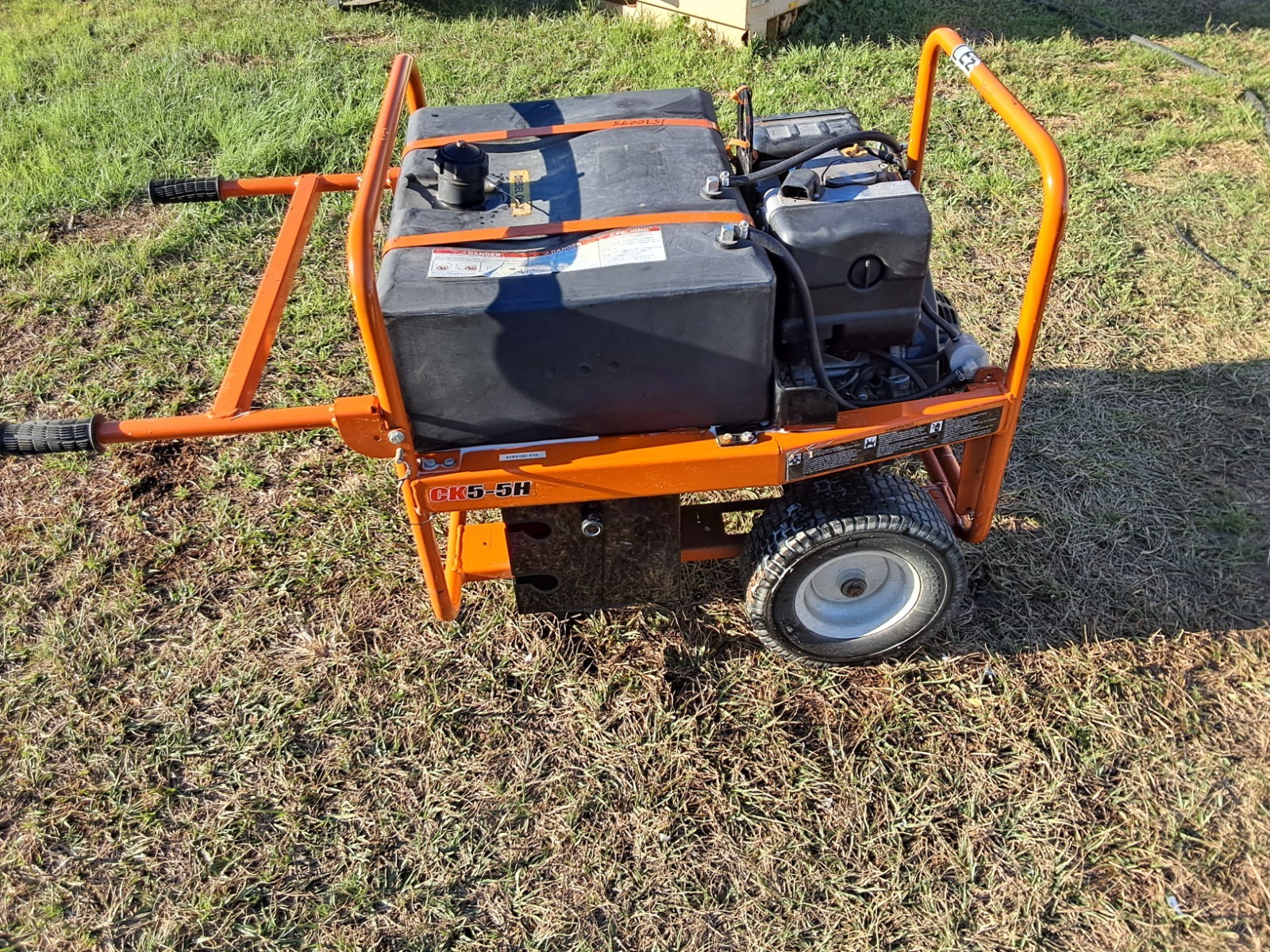 5 KW DIESEL GENERATOR, VERY LOW HOURS