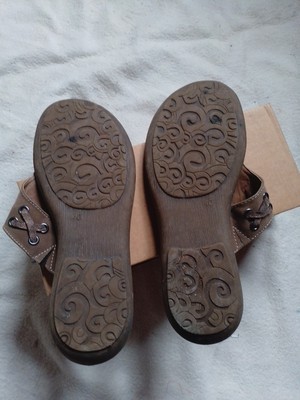 Sandales Claquettes En Cuir Gris - Pointure 40 - Marque Softwaves - Occasion