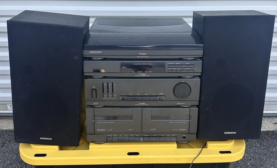 Amplificador estéreo de alta fidelidad de alta potencia Magnavox FP 9410 de colección Foto 3 de 4