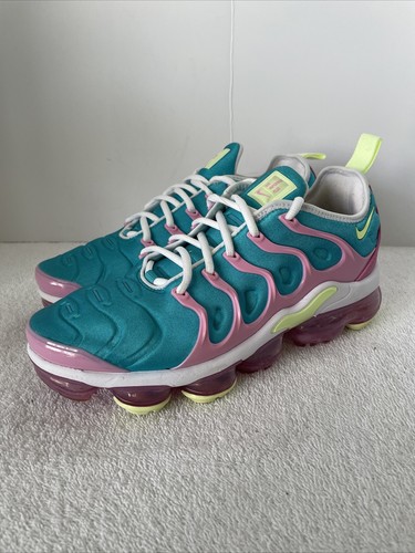 nike vapormax plus easter
