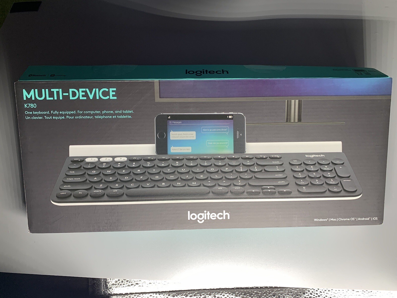 Logitech K780 Unifying USB & Bluetooth Wireless Keyboard for PC/MAC 920-008149