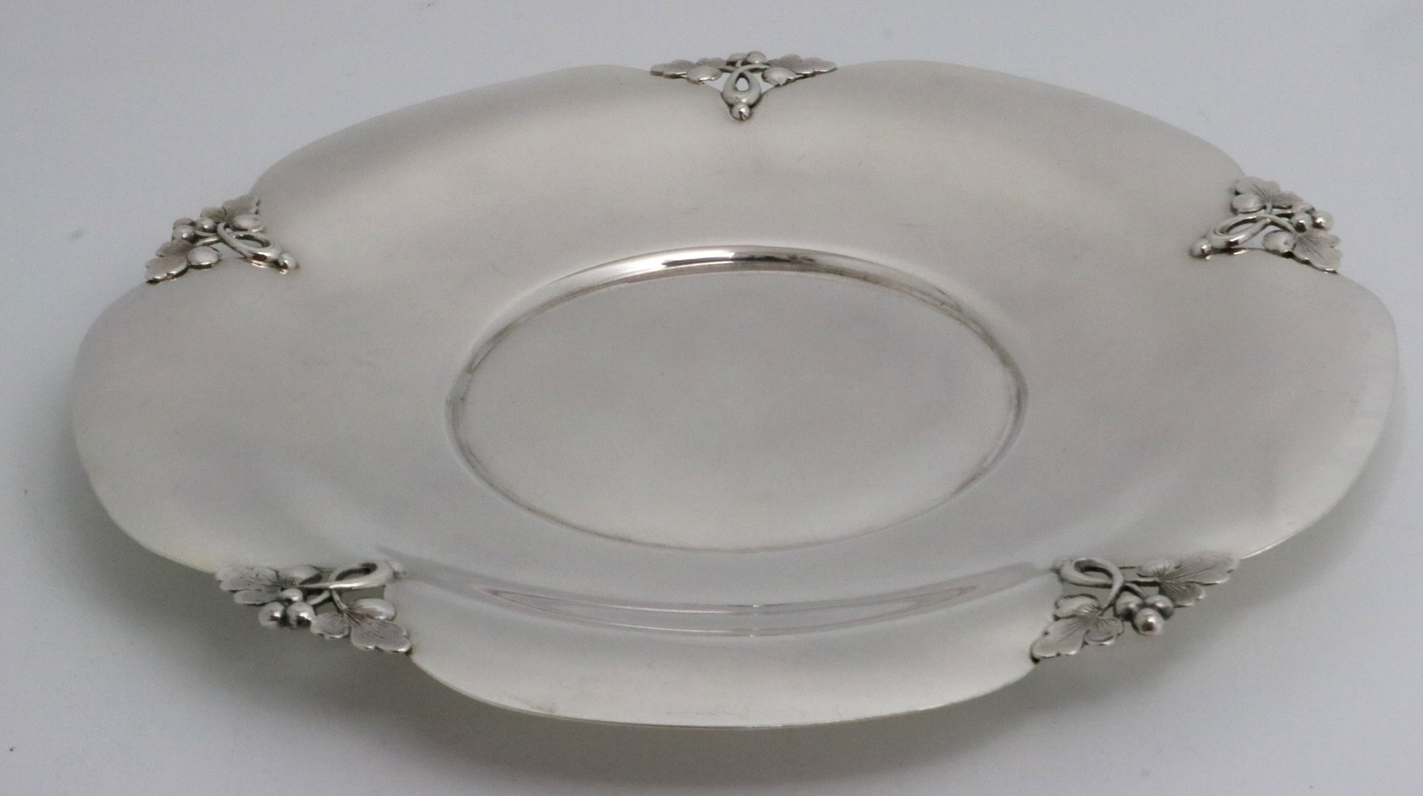 M. Fred Hirsch Sterling Silver Tray Alexandria Pattern