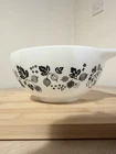 New Listing442 Pyrex White Black Gooseberry Milk Glass Cinderella Mixing Bowl Vintage