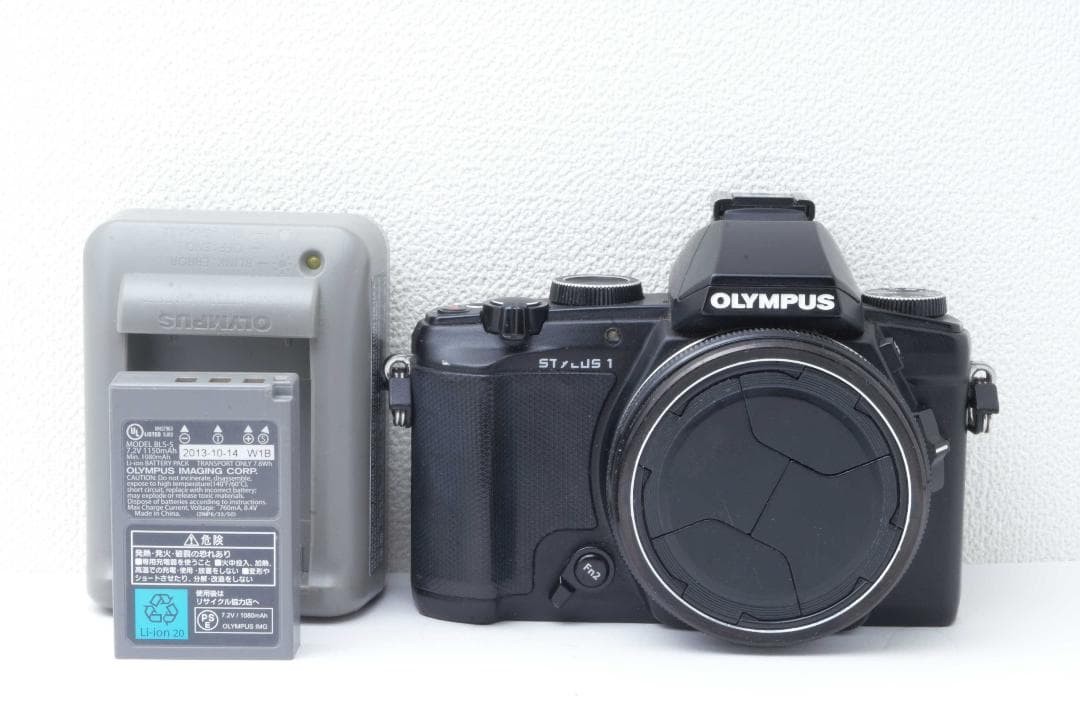 Olympus STYLUS 1 Digital Camera F2.8 Zoom Wi-Fi Tested LCD Crack