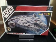 2007 Revell Star Wars Hans Solo Millennium Falcon Snaptite Model  Factory Sealed