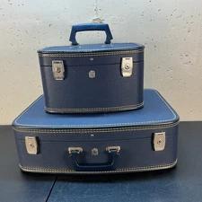 Us Trunk Co. Luggage Set of 2 Overnight Make Up Jewelry Train Case Dark Blue